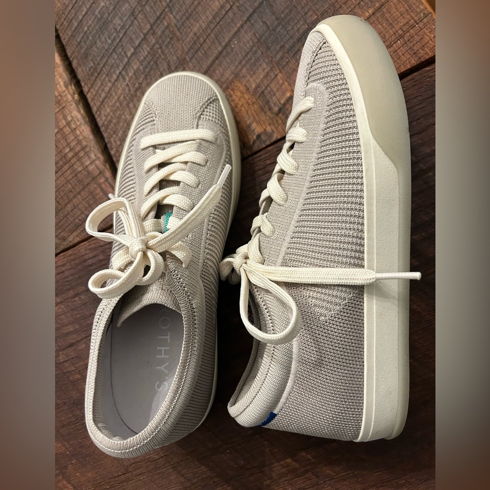 Rothy’s lace up Sneakers